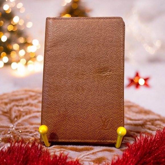 EUC Louis Vuitton Brown Leather Card Holder - Picture 1 of 13